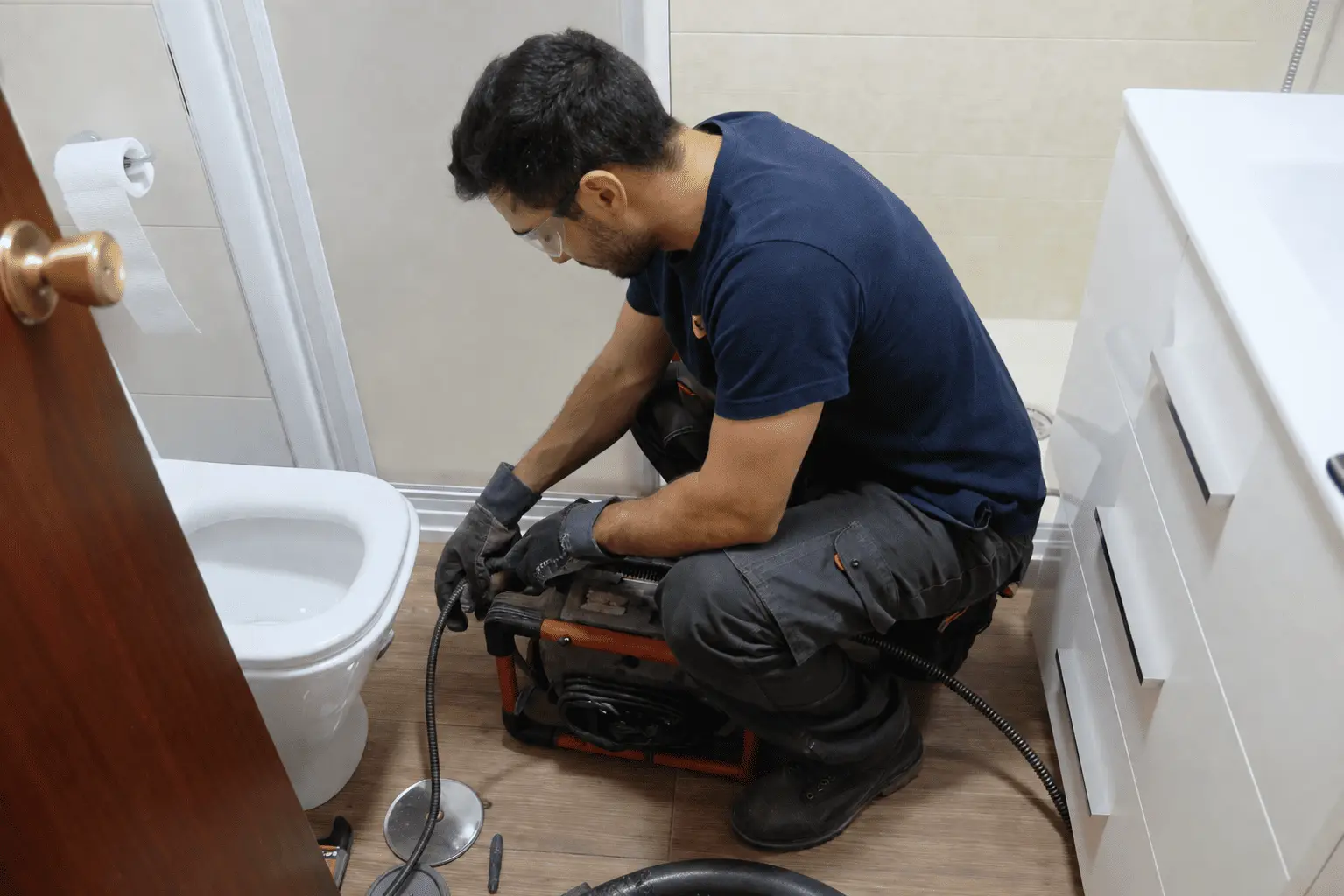 Detección de fugas de agua sin obras en Benalmádena y Torremolinos